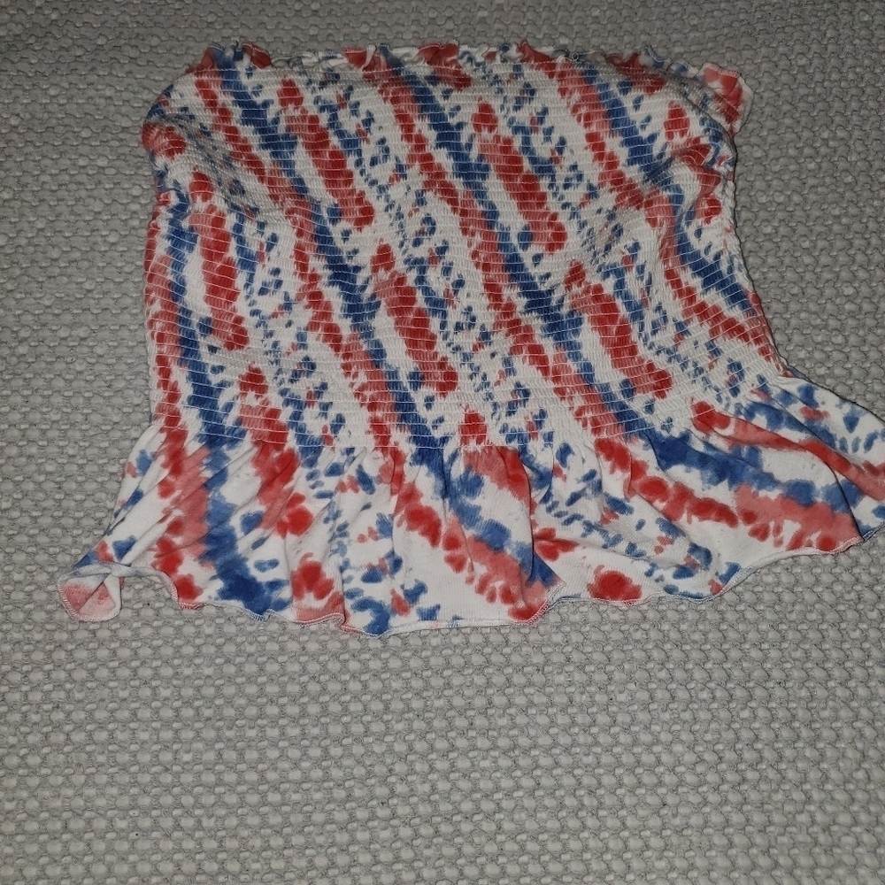 𝅺red white and blue halter top